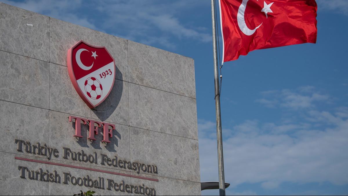 2. ve 3. Lig kulp bakanlarndan TFF Bakan Hacosmanolu'na ziyaret