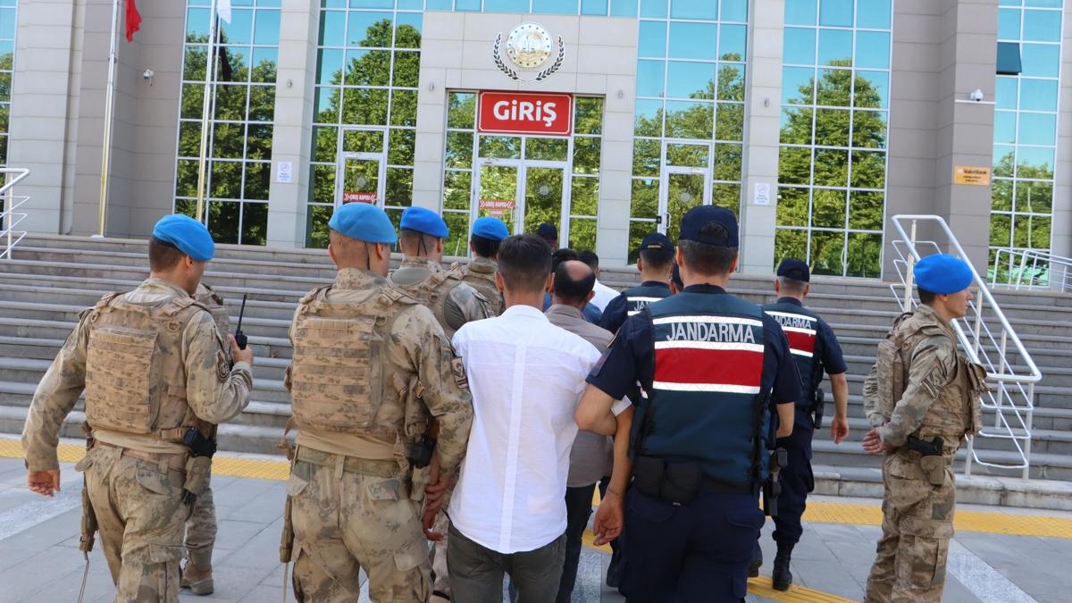 Terr rgt PKK propagandasna geit yok!  4 pheli gzaltna alnd