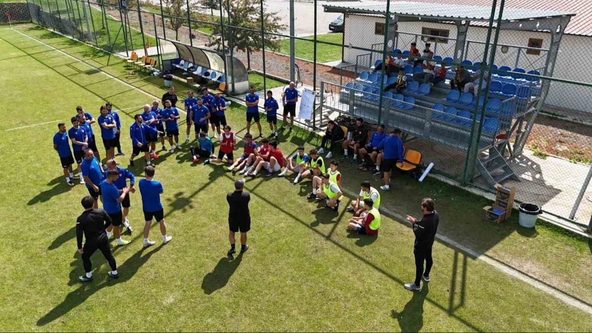 TFF'nin Erzurum dzenledii eitim programlar devam ediyor