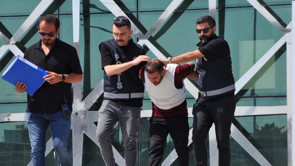 Husumetlisini ldren cinayet phelisi ran'a kaarken yakay ele verdi