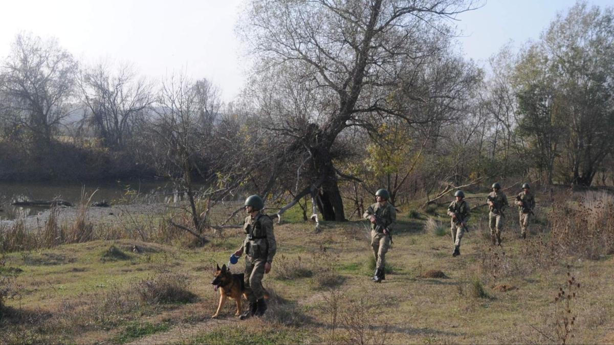 Yunanistan'a kamaya alan FET'cler yakaland