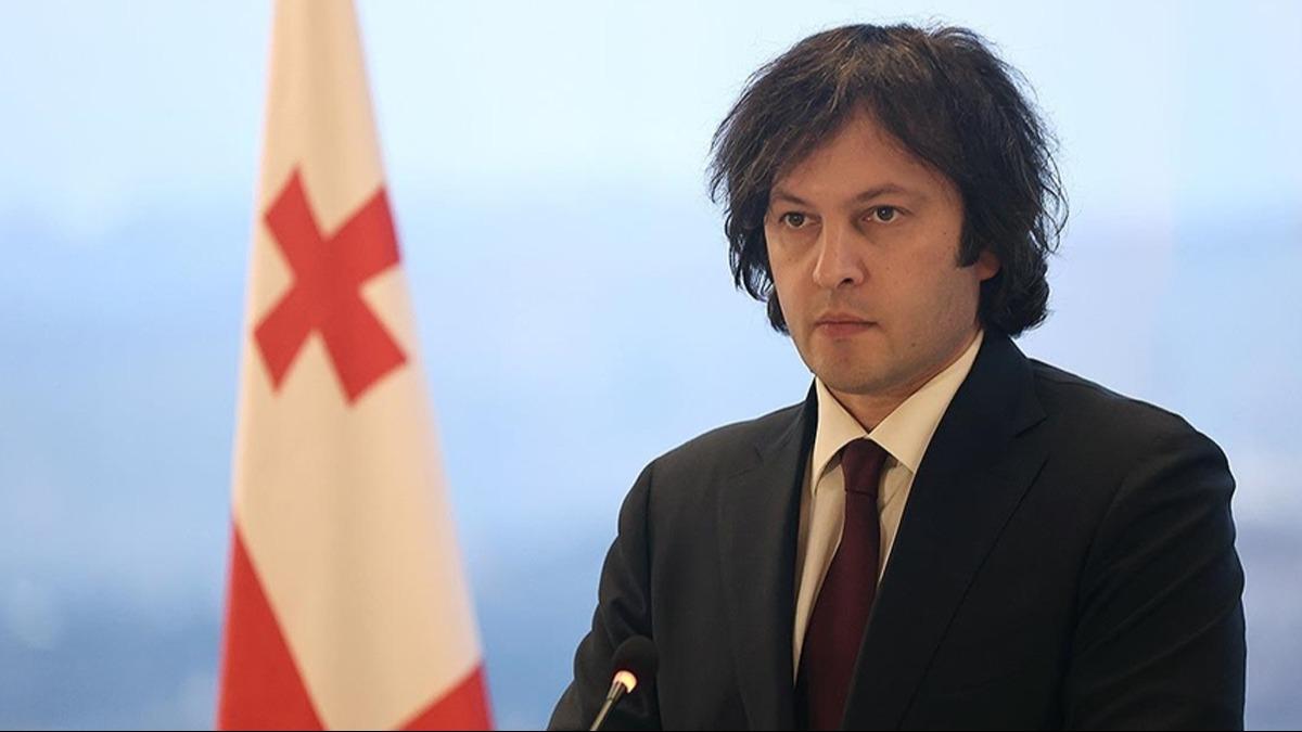 Grcistan Babakan: Toprak btnl bar yoluyla salanmal