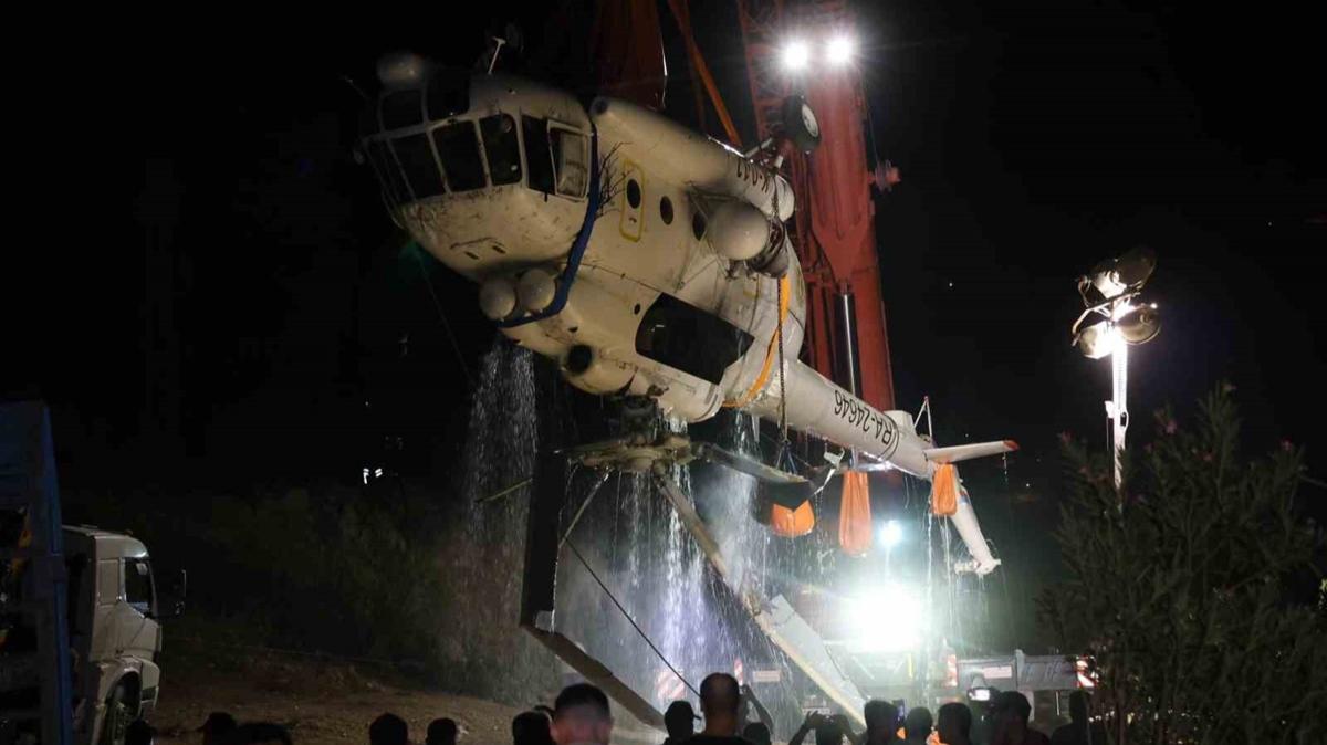 Helikopter enkaz baaryla karld! Rus heyeti almay hayranlkla izledi