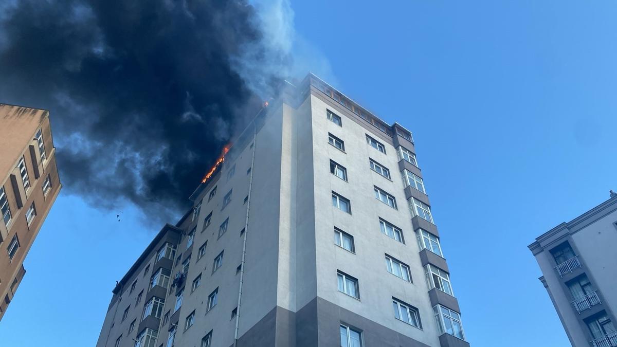 12 katl binann atsnda korkutan yangn  