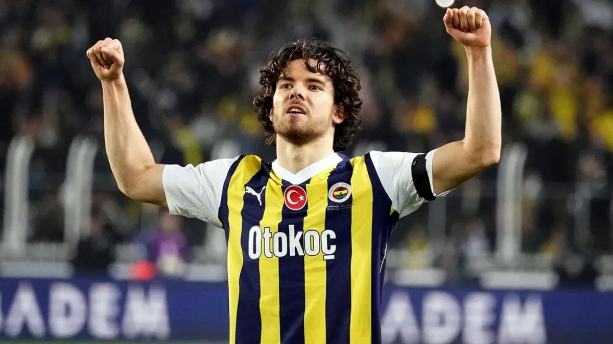 Fenerbahe'den Ferdi aklamas: Takmda kalacak m?