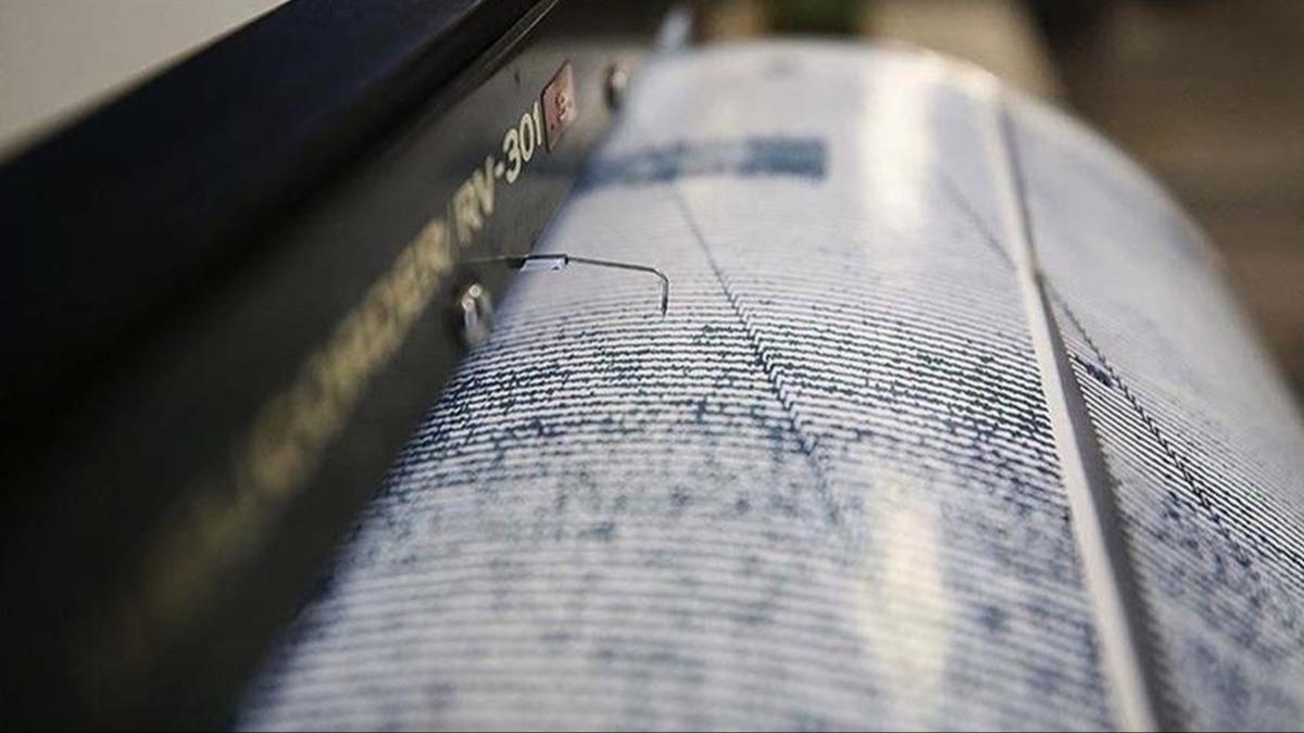 Ege Denizi'nde 4,3 byklnde deprem
