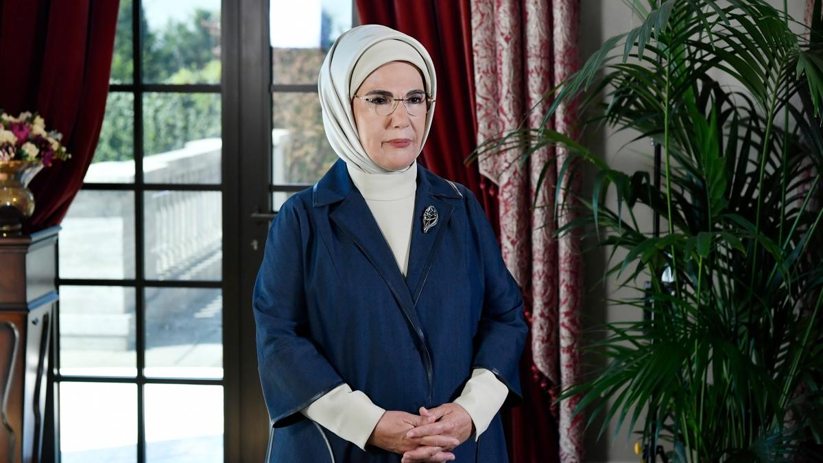 Emine Erdoan'dan Trkiye'yi temsil eden sporculara teekkr