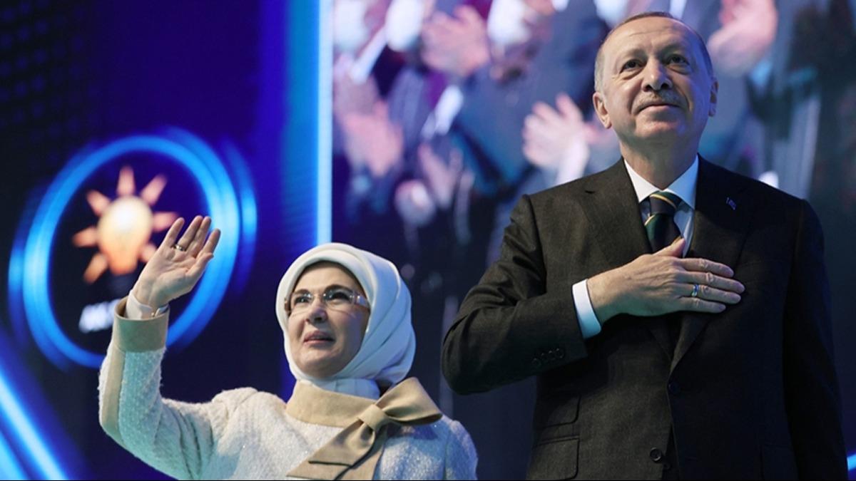 Emine Erdoan'dan 23. kurulu yl dnm paylam: AK Parti milletimizin destei ile yeni yana merhaba diyor 