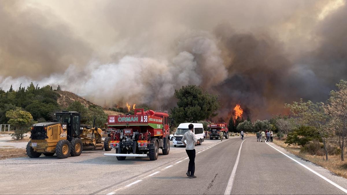 anakkale'de orman yangn! Alevler ngiliz mezarlna srad