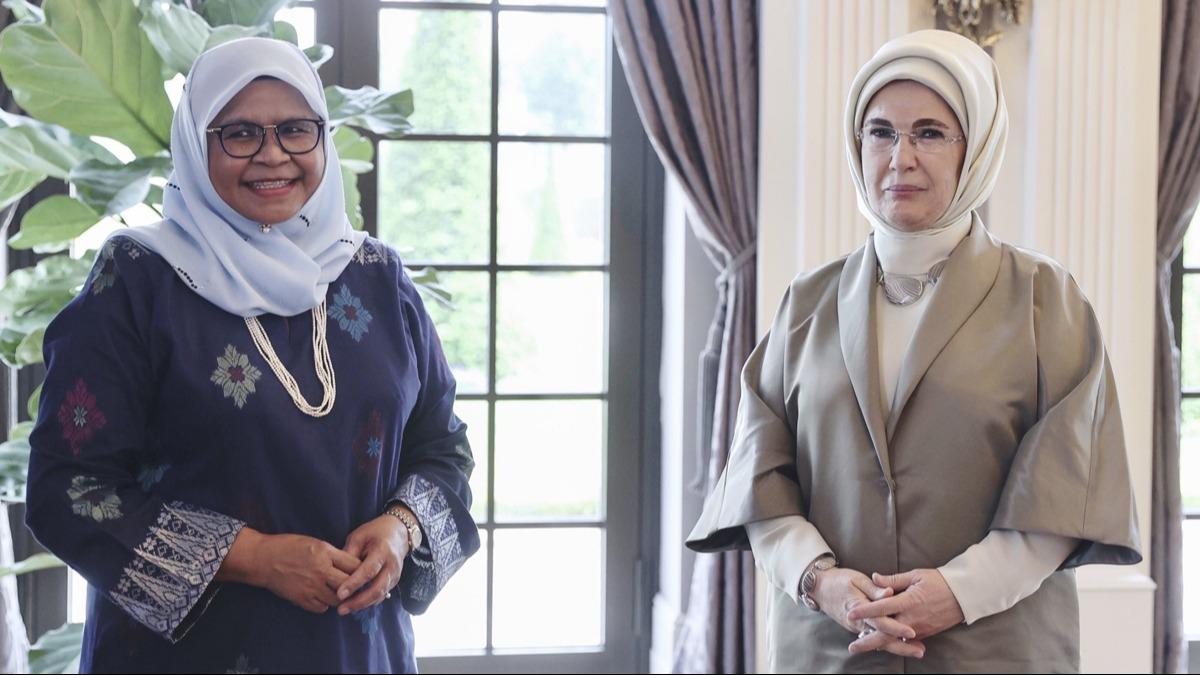 Emine Erdoan'dan Maimunah Mohd Sharif'e tebrik