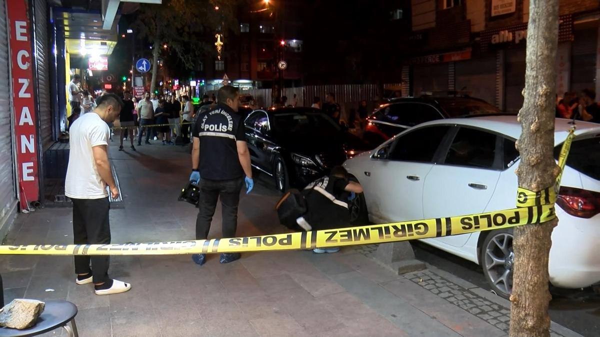 Eini baklayarak ldren koca gzaltnda