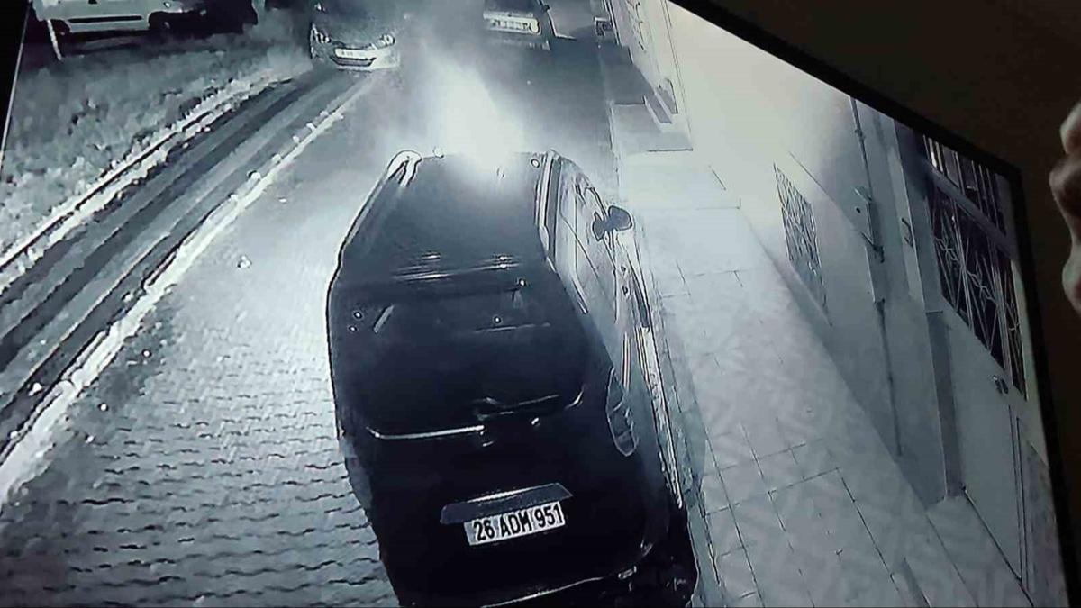 Eskiehir'de park halindeki araca kundaklama! Maddi hasar olutu