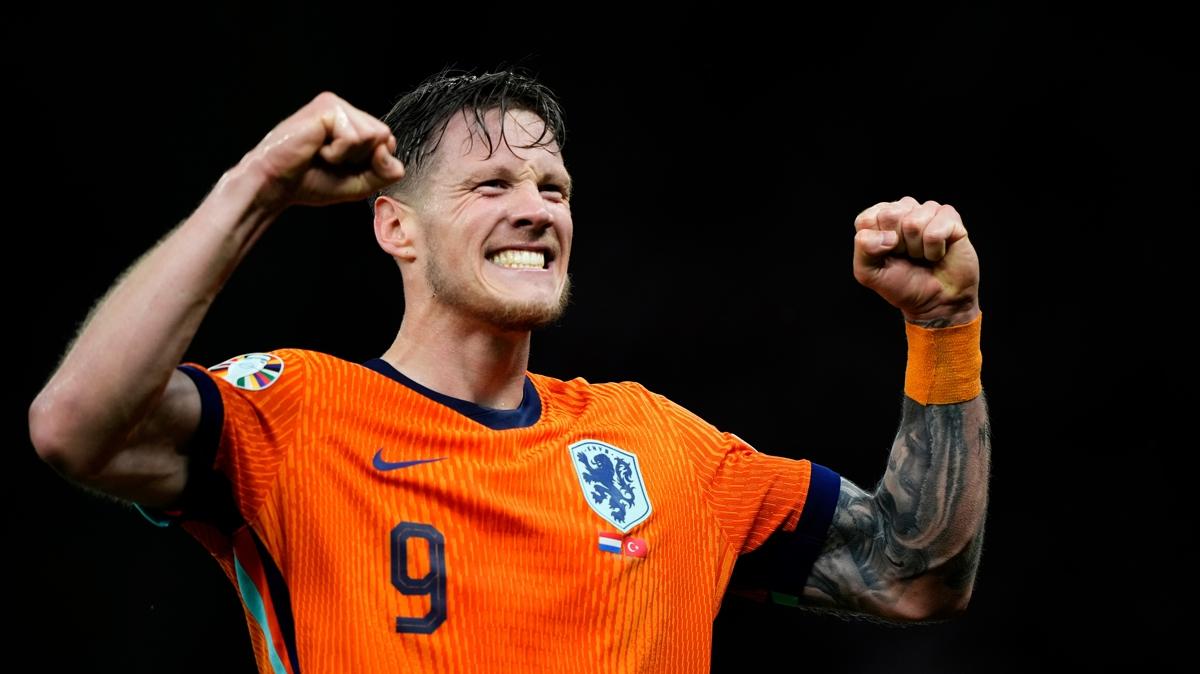 Wout Weghorst iin resmi aklama geldi
