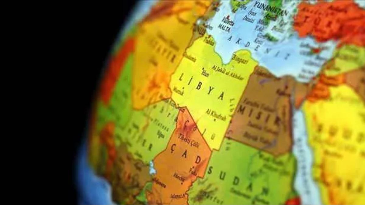 Libya'da askeri karargahta patlama: 6 l
