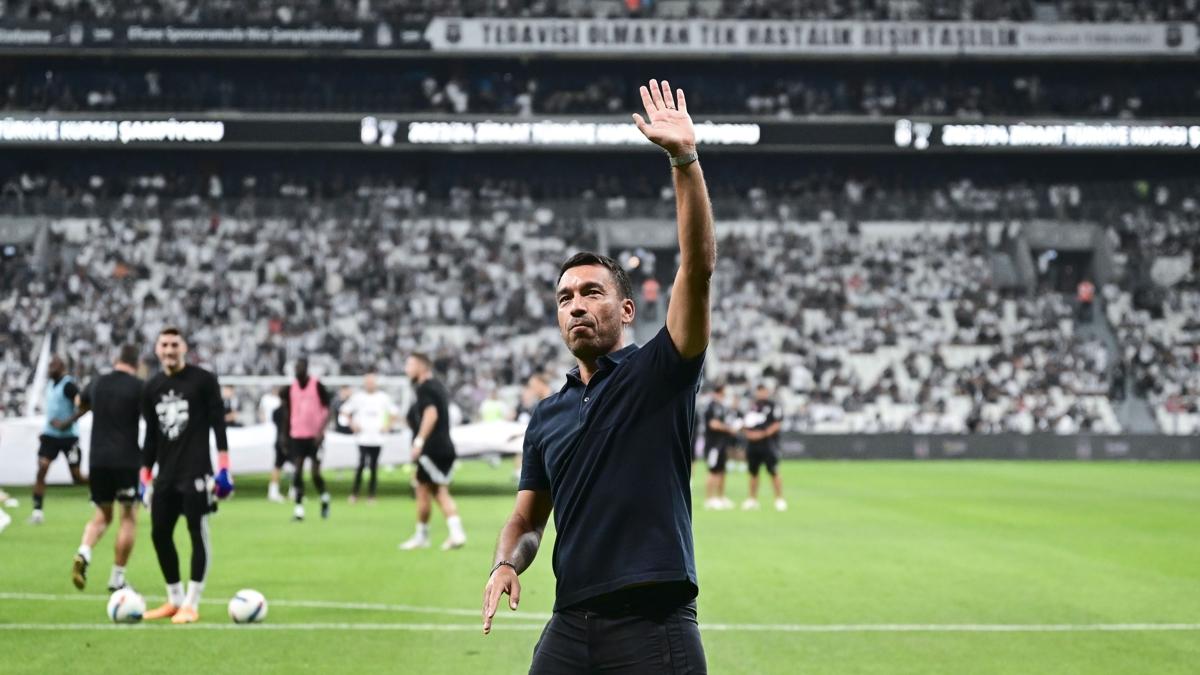 Giovanni van Bronckhorst'tan oyuncularna vg: Reaksiyondan ok mutluyum