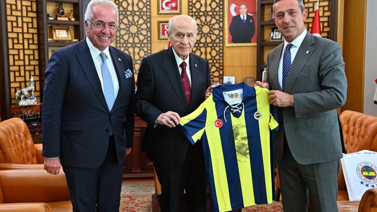 MHP lideri Baheli, Fenerbahe Bakan Ali Ko ile grt