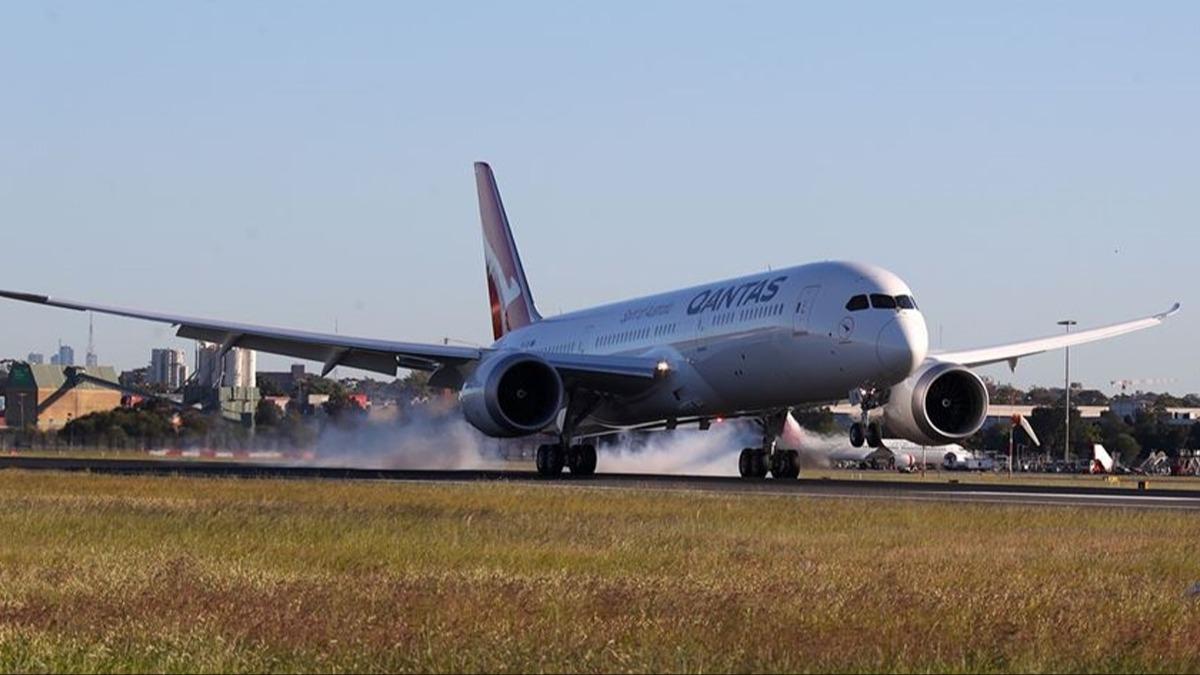 Qantas'a ait uak stanbul Havaliman'na acil ini yapt