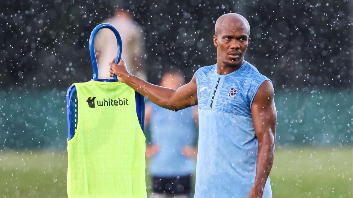 Anthony Nwakaeme'den Trabzon'a kt haber! Kadrodan karld...