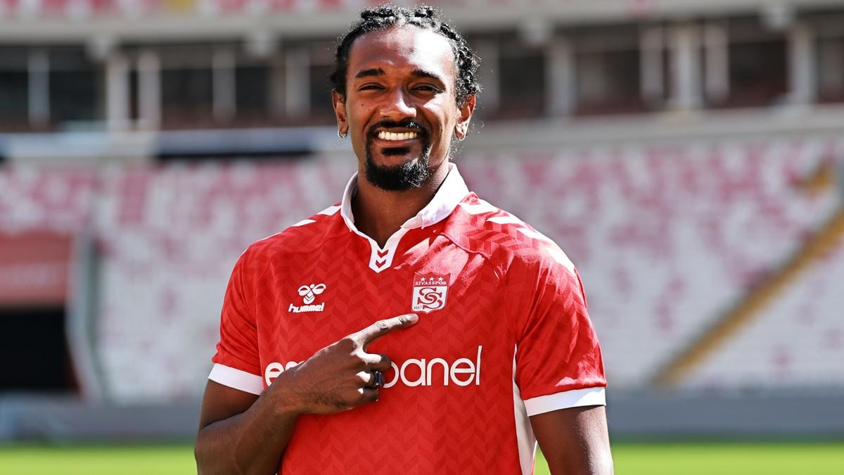 Sivasspor yeni orta sahasn aklad 