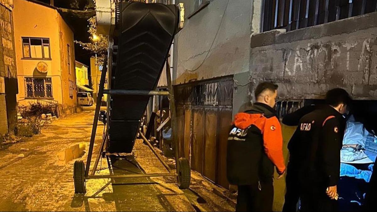 Sivas'ta etkili olan iddetli ya sele neden oldu: 8 evi su bast