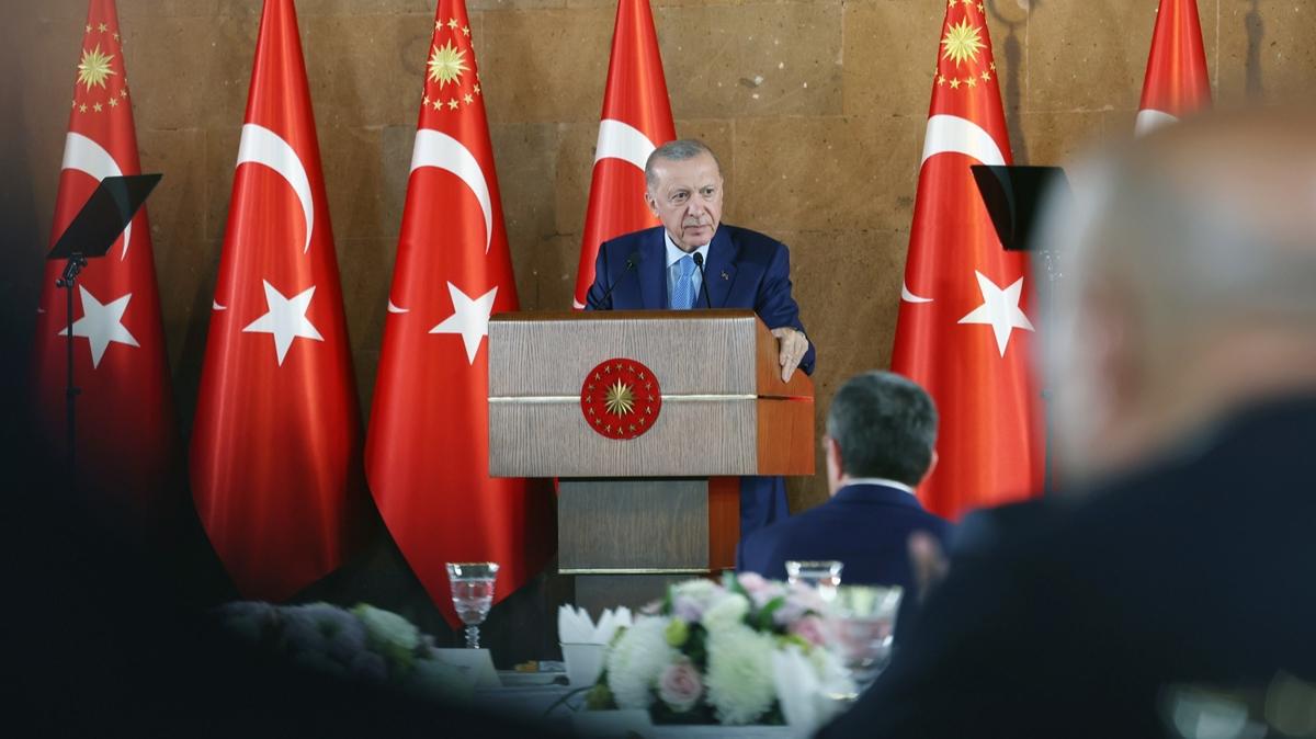 Cumhurbakan Erdoan'dan muhalefete orman yangn tepkisi: Kabul edilebilir hibir yan yok