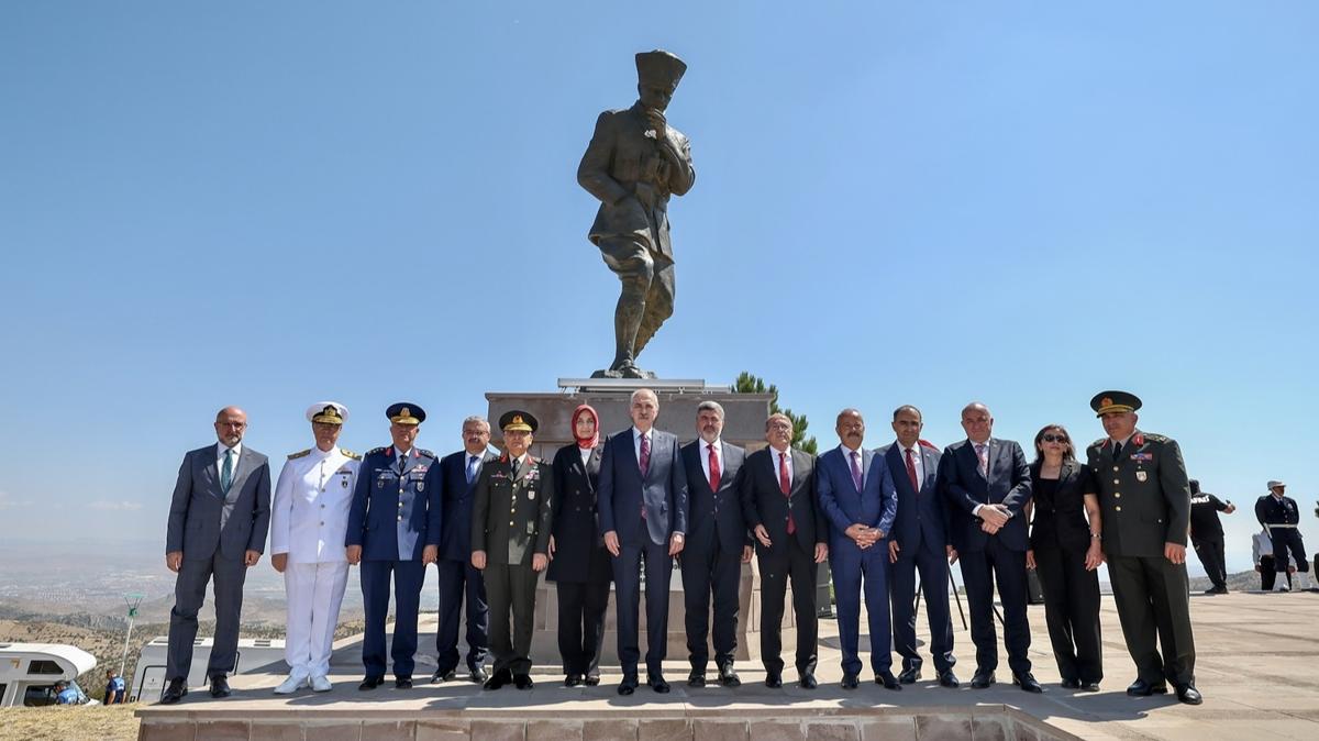 TBMM Bakan Kurtulmu, Kocatepe Bakomutan Mustafa Kemal Ant'ndaki trene katld