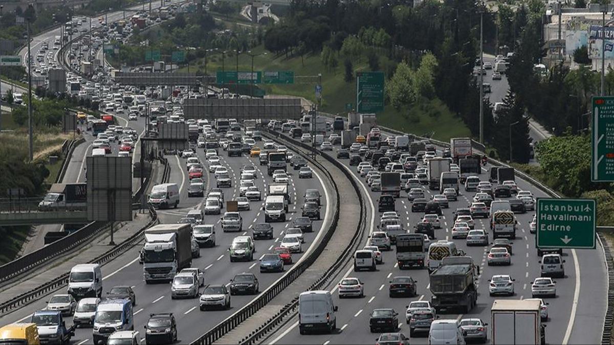 stanbul'da baz yollar trafie kapatlacak 