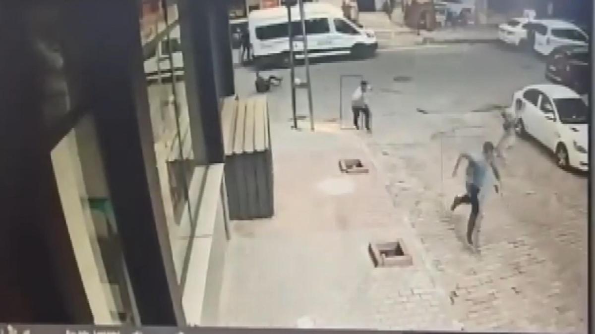 Arnavutky'de sokak ortasnda dehet! Husumetlisini ldrd