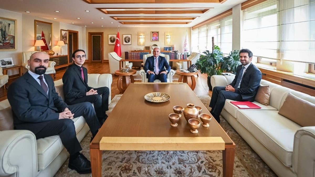 Bakan Ersoy, piyanist Eren Dzenli'yi kabul etti