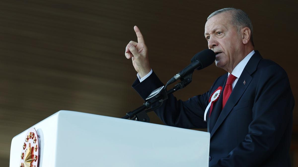 Cumhurbakan Erdoan terrle mcadelede kararllk mesaj: Terristleri gmmeye devam edeceiz