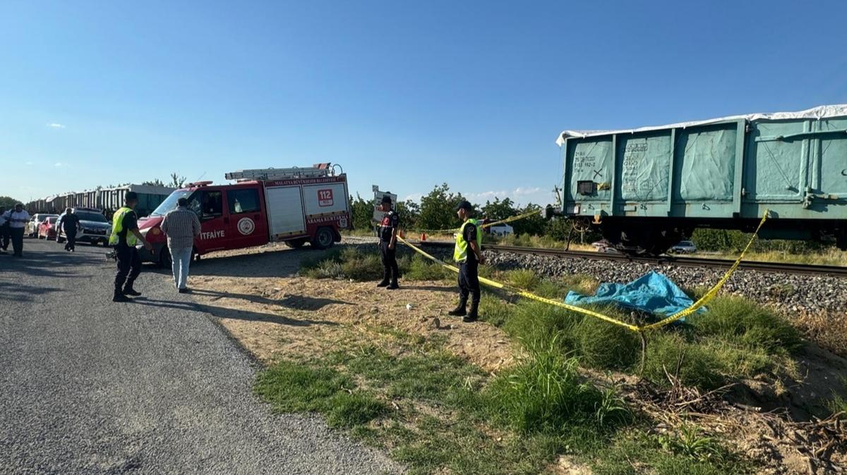 Malatya'da yk treni facias: Anne ve 2 ocuu hayatn kaybetti, baba ar yaral