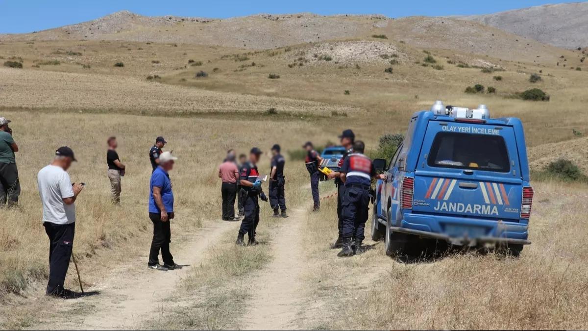 Arazi anlamazlnda kan akt: ki yeenini av tfeiyle ldrd