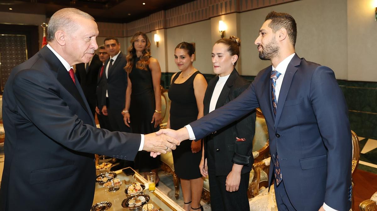 Cumhurbakan Recep Tayyip Erdoan, olimpiyatlarda madalya alan sporcular kabul etti