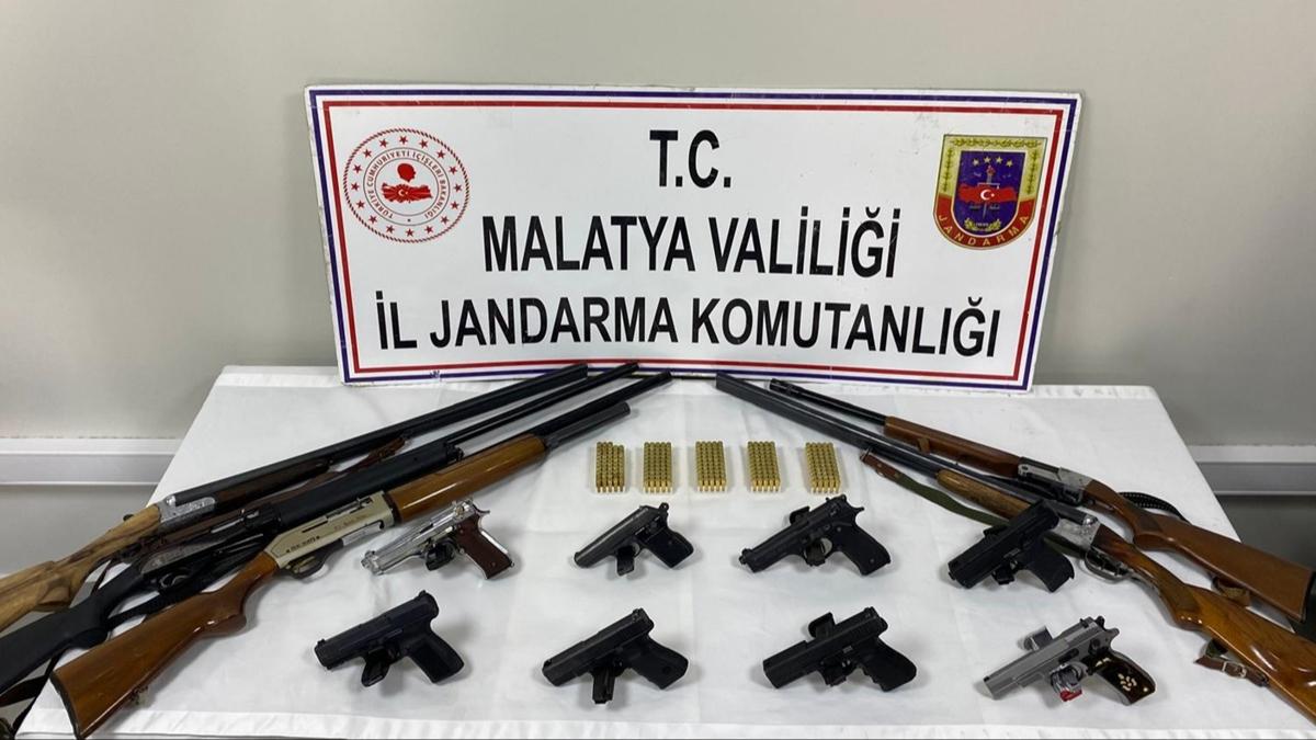 Silah ticareti yapanlara operasyon: 6 pheli yakaland
