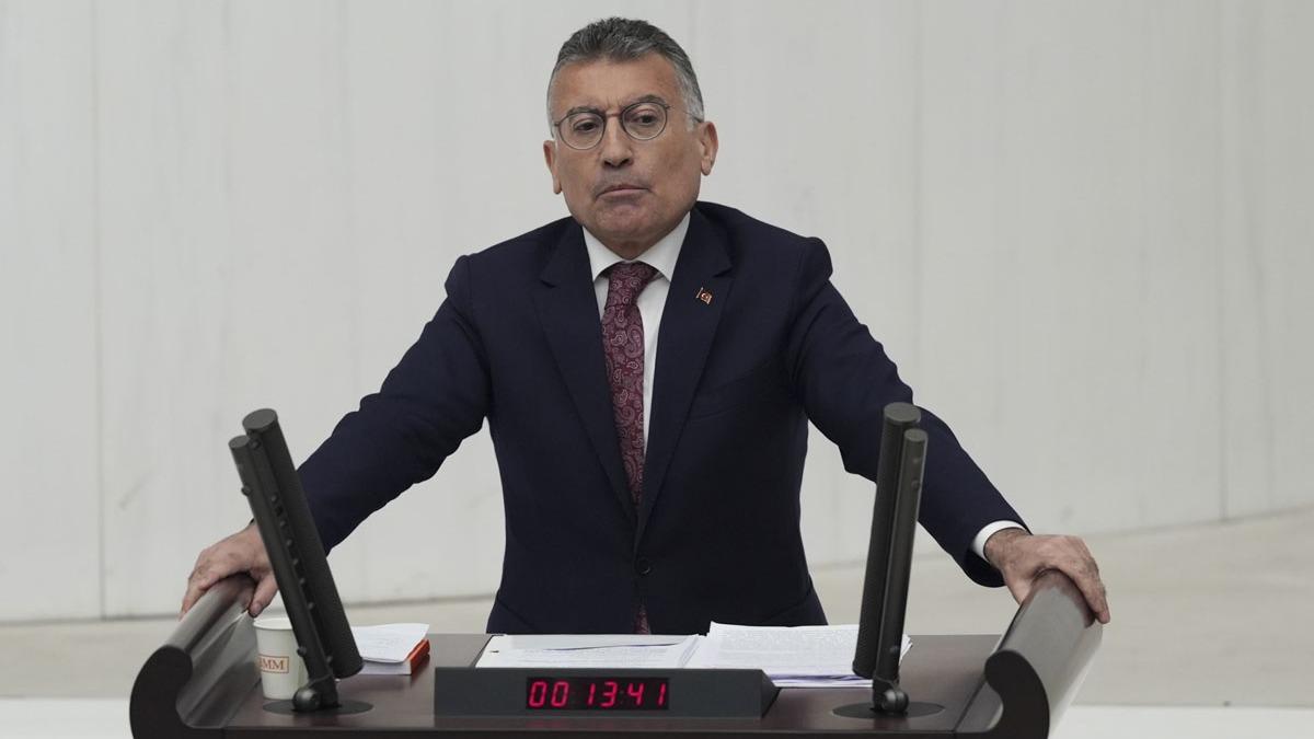 CHP'nin nezaketsiz slubuna AK Parti'den sert tepki