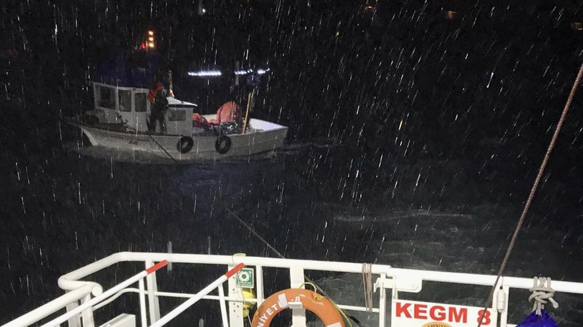 Beykoz'da tekne srklendi