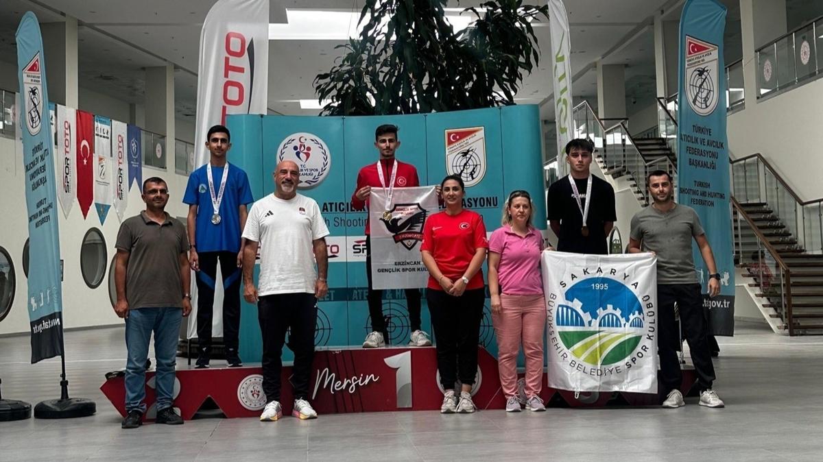 Erzincanl sporcular haval silahlarda ampiyon