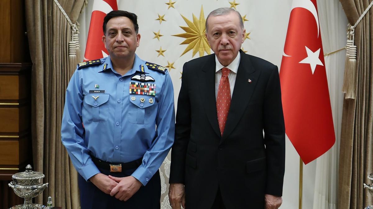 Cumhurbakan Erdoan, Pakistan Hava Kuvvetleri Komutan Sidhu'yu kabul etti