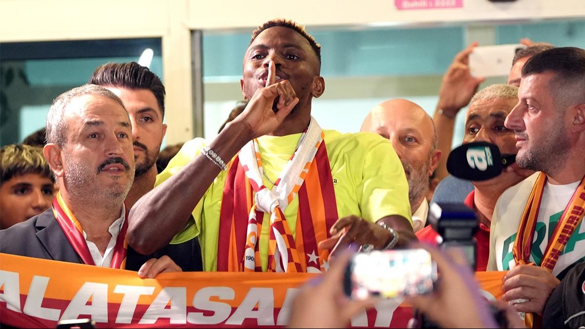 Galatasaray bir yldz daha kadrosuna katt! te Victor Osimhen transferinin perde arkas