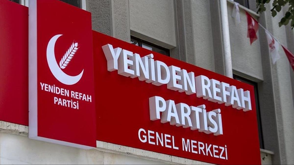 Yeniden Refah Partisinde istifa dalgas! Bir belediye bakan daha partiden ayrld