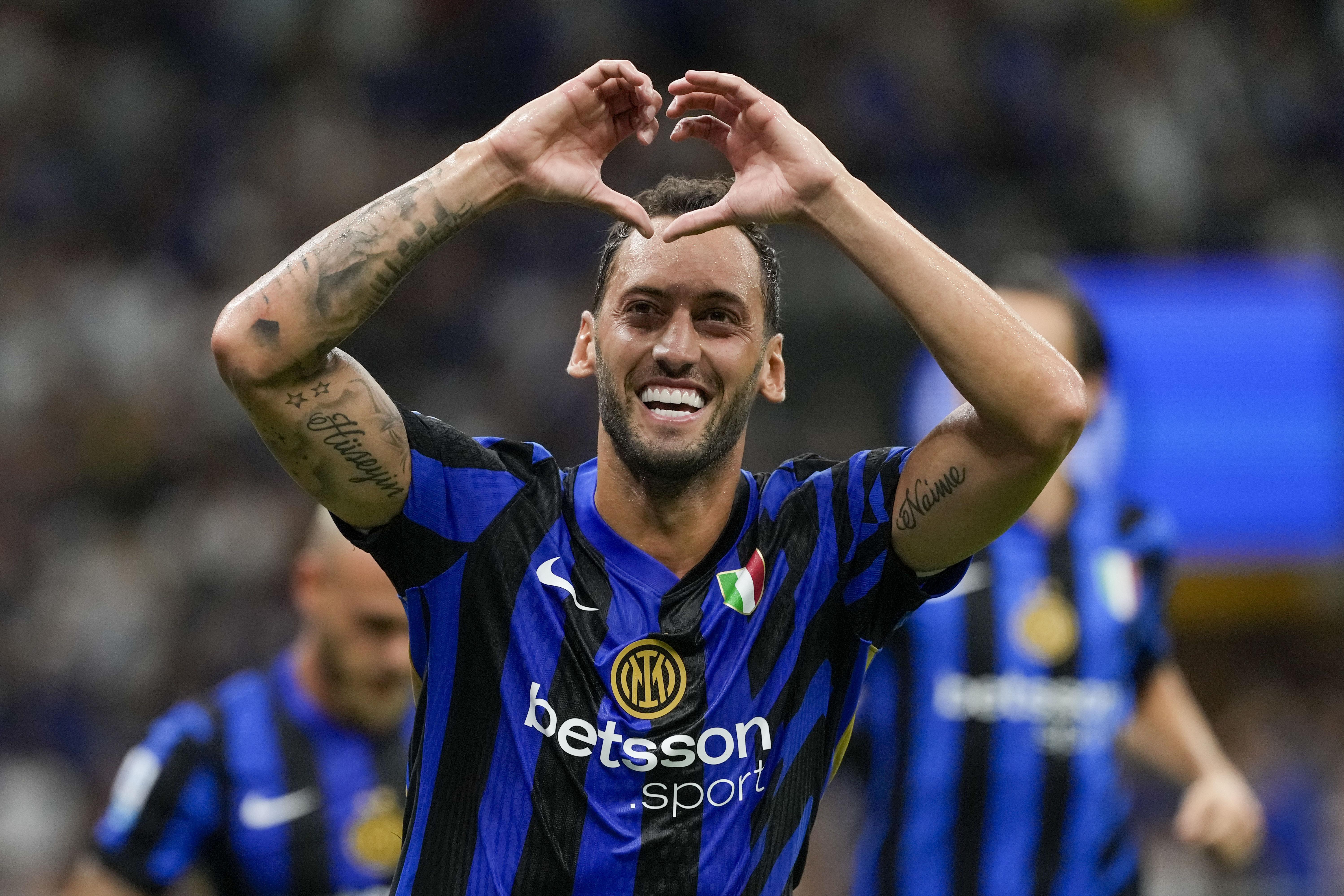 Hakan Çalhanoğlu, Ballon d'Or'a aday gösterildi!