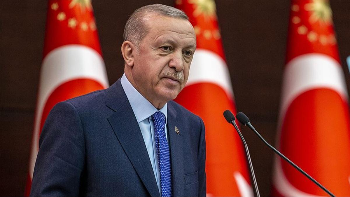 Cumhurbakan Erdoan'dan Pene Harekat Blgesi'nde ehit olan Ayan'n ailesine basal mesaj