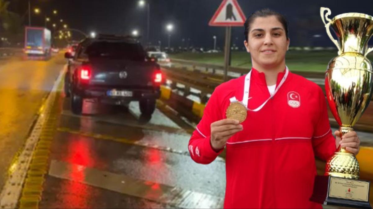 Milli boksr Busenaz Srmeneli'ye irkin saldr: 1 kii tutukland