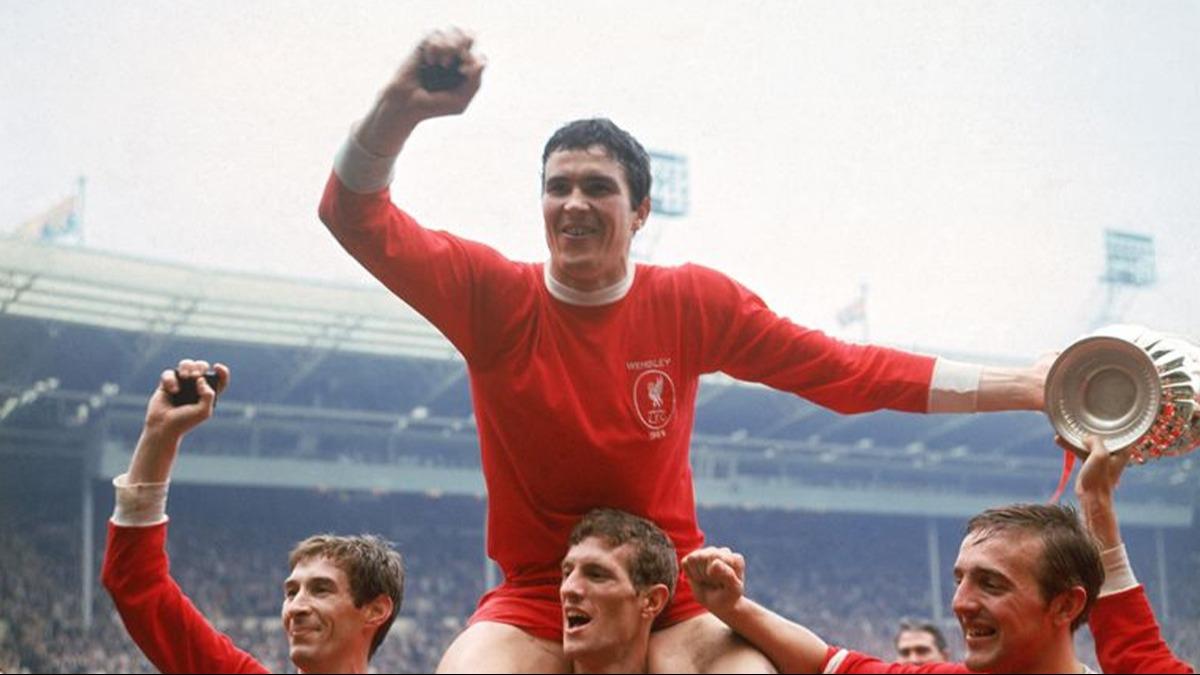 Liverpool'un efsane kaptan Ron Yeats hayatn kaybetti