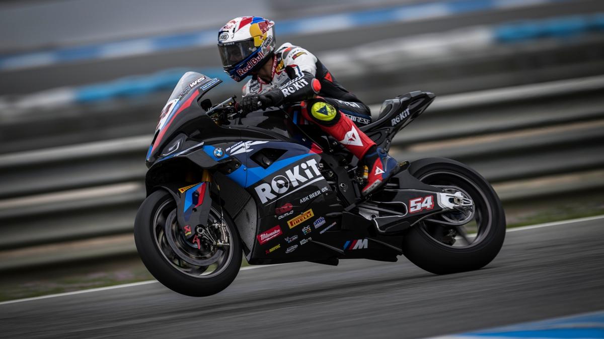 Dnya Supersport ampiyonas'nda milli motosikletiler piste kt