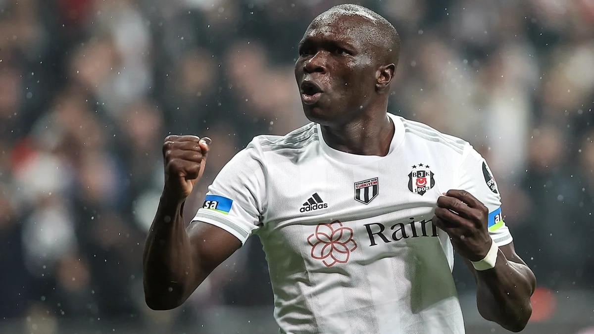 Beikta resmen aklad! Aboubakar'n yeni takm belli oldu