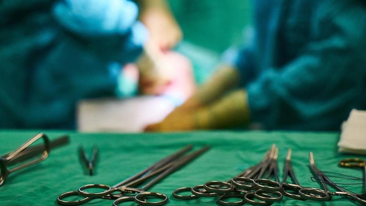 Hindistan'da doktor skandal! 'YouTube videosu' izleyerek ameliyat yapt