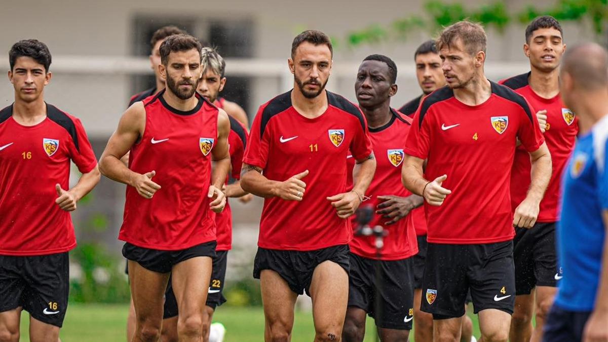 Kayserispor'da yo�un ma� takvimi! 9 g�nde 3 ma� 