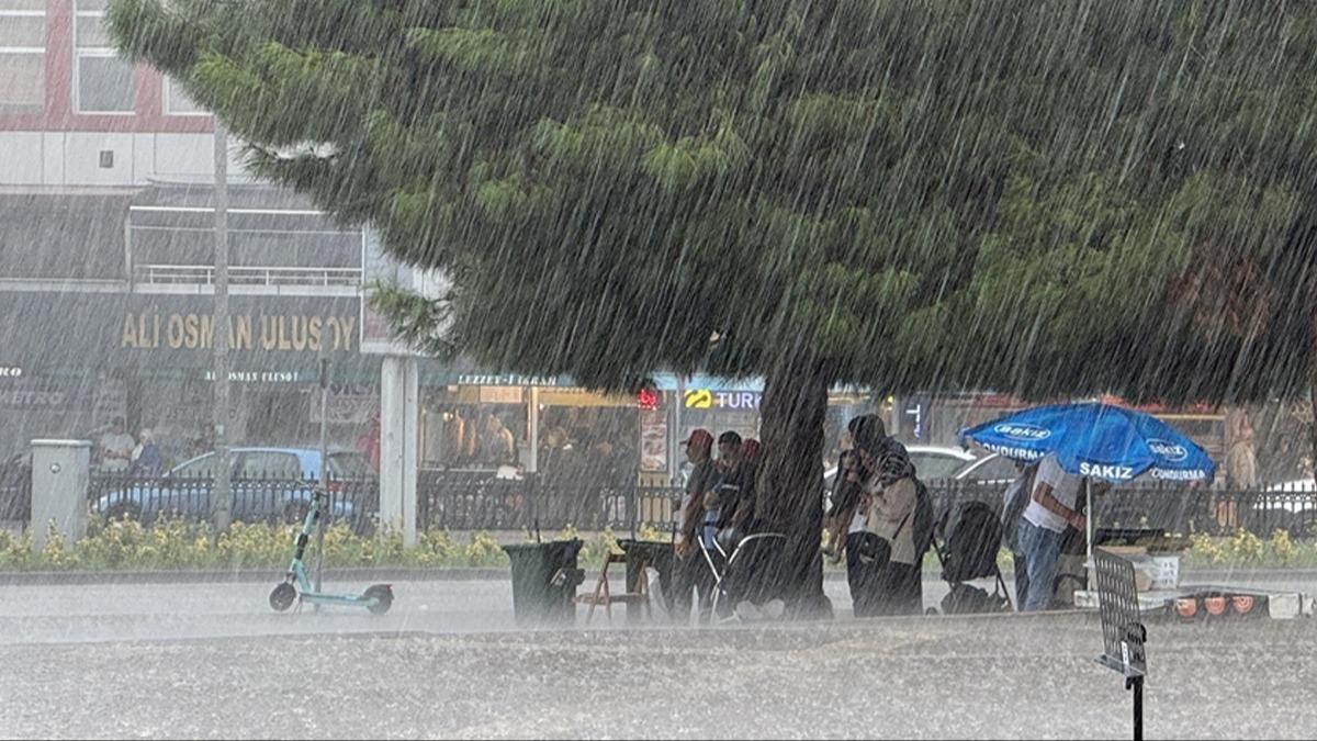 Meteoroloji'den Marmara, Karadeniz ve Dou Anadolu iin saanak ya uyars 