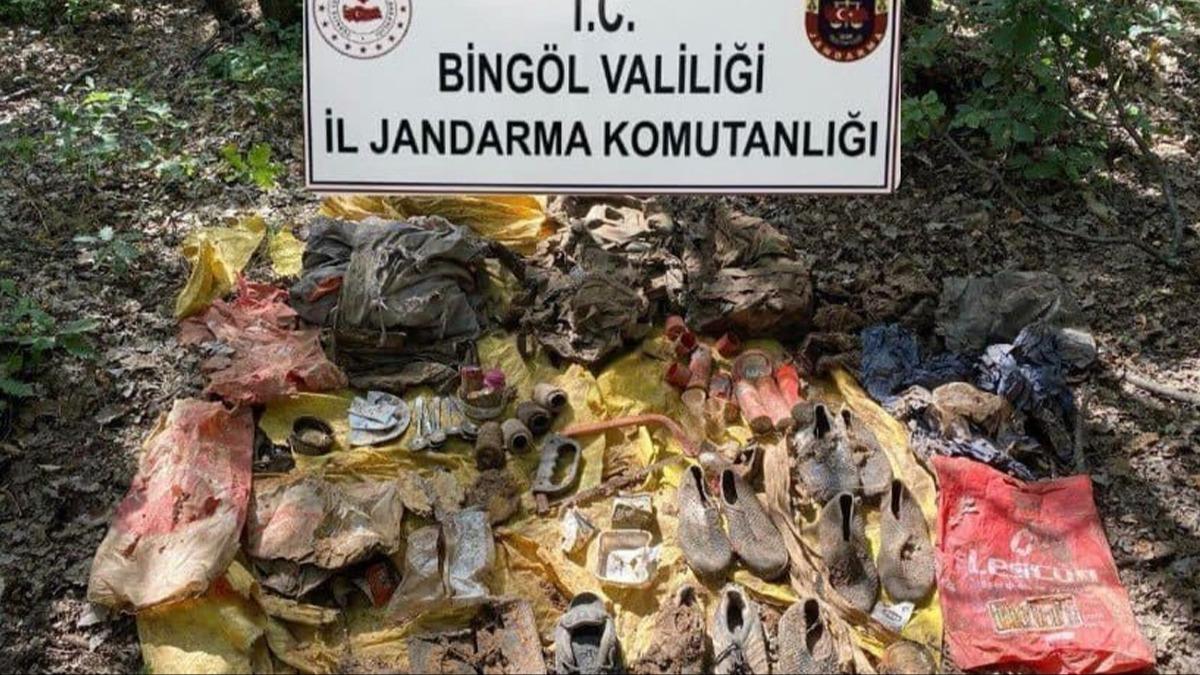 PKK'ya darbe üstüne darbe! Erzak depoları tespit edildi